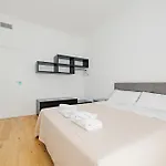Bnbest San Siro 6 Pax Apartmán *